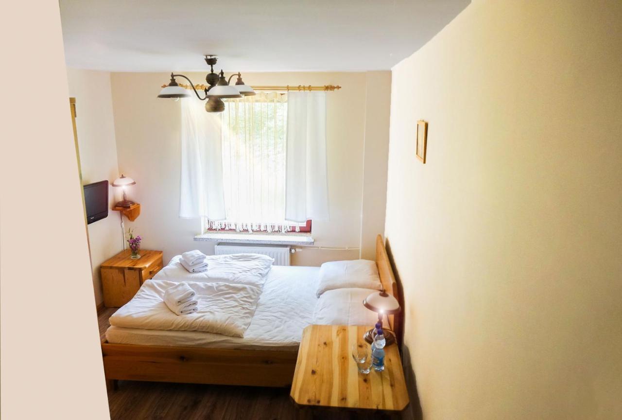 Zadrna Rezydencja Aparthotel Chełmsko Śląskie Kültér fotó